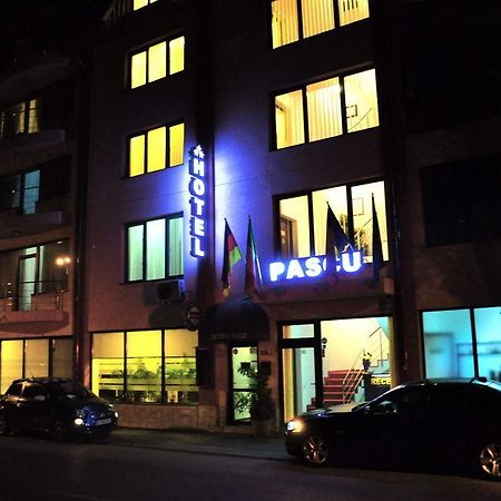 Hotel Pascu Bucureşti Eksteriør bilde